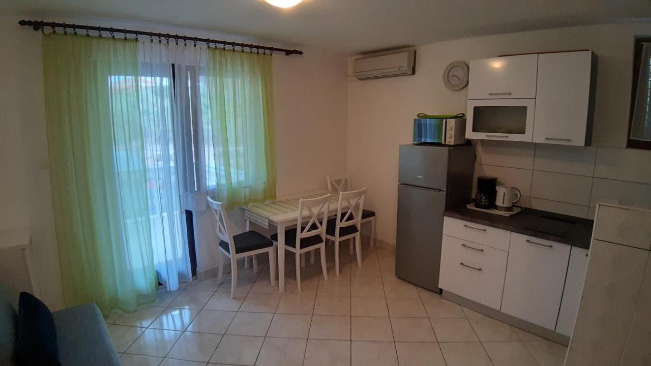 Apartments Rendulic Malinska Luaran gambar