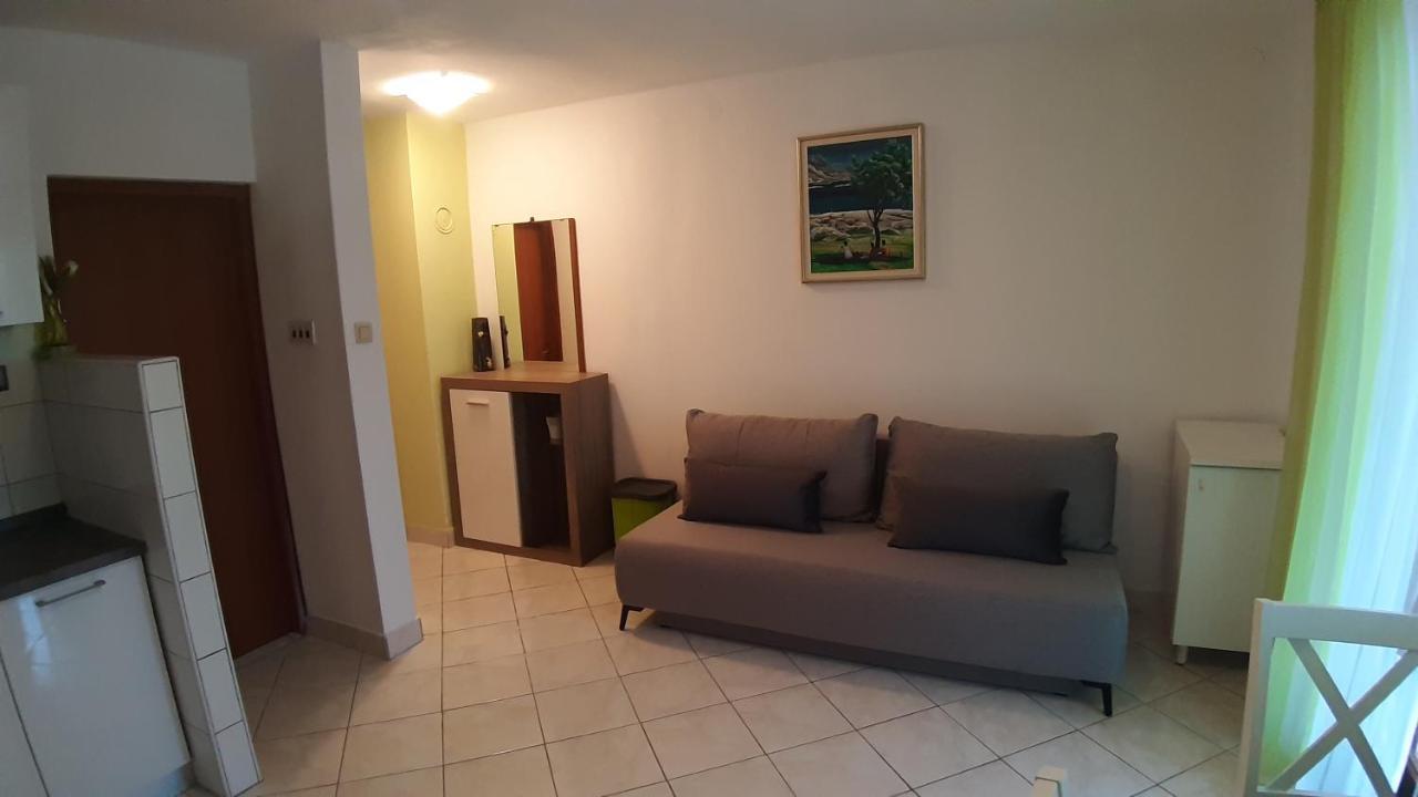 Apartments Rendulic Malinska Luaran gambar