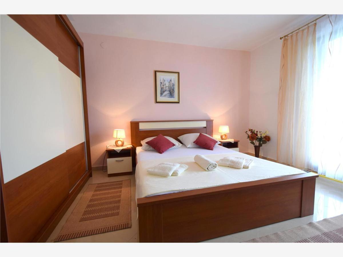 Apartments Rendulic Malinska Luaran gambar