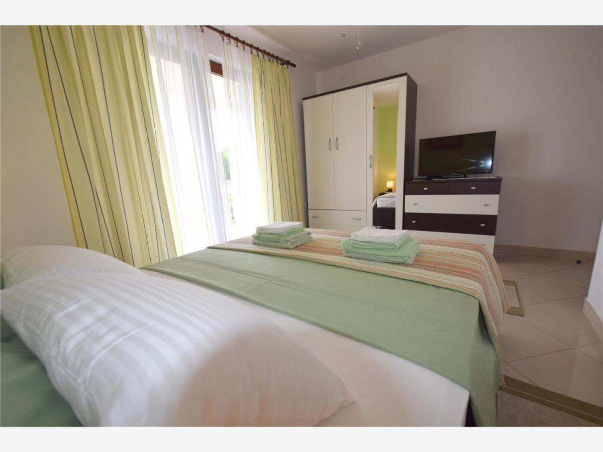 Apartments Rendulic Malinska Luaran gambar